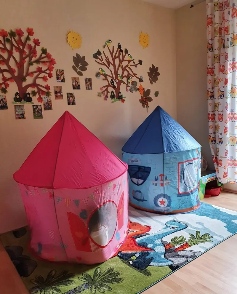 Kuschelecke mit Spielzelten bei der Tagesmutter KrabbelMäuse in Lübeck